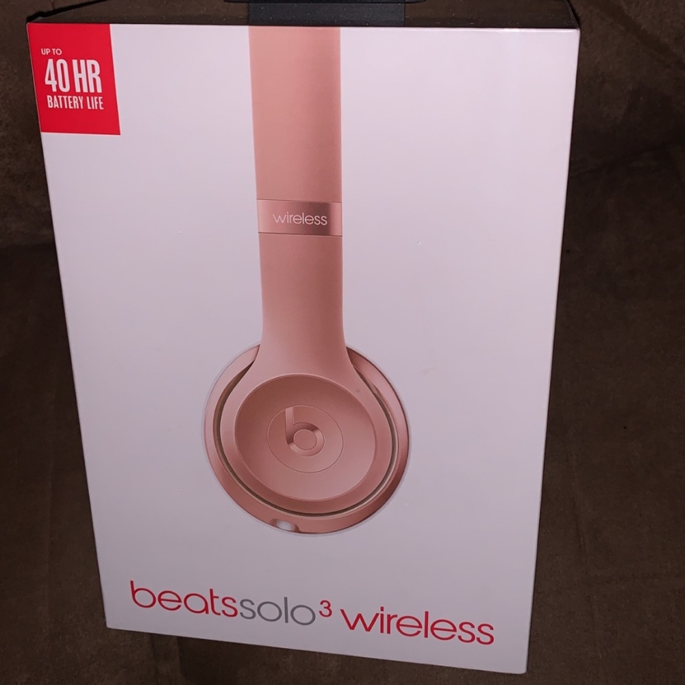 Beats Solo 3 Wireless by Dr. Dre